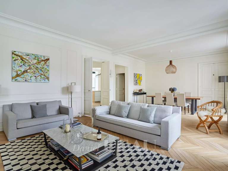 Appartement Paris 16e - 4 chambres - 232m²