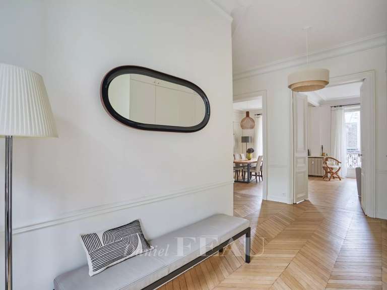 Appartement Paris 16e - 4 chambres - 232m²