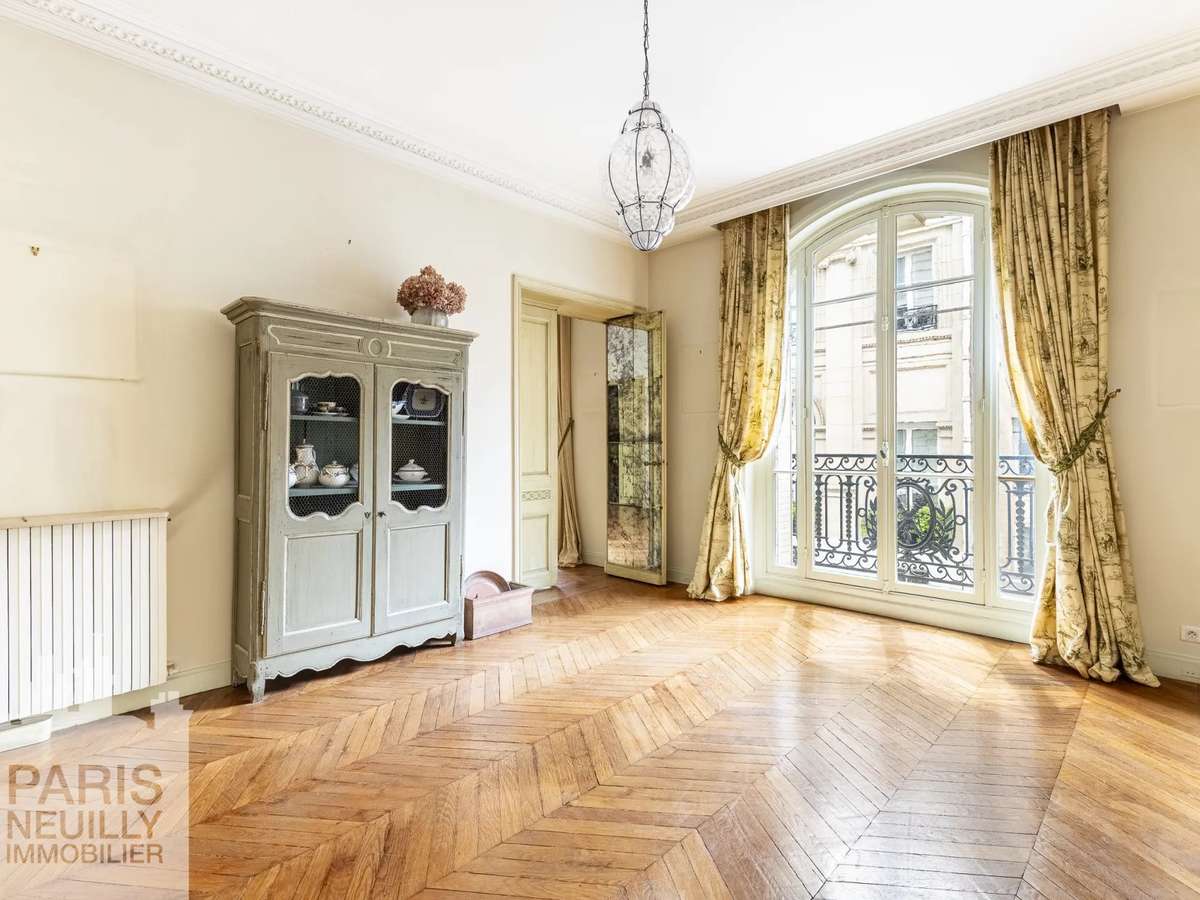 Apartment Paris 16e
