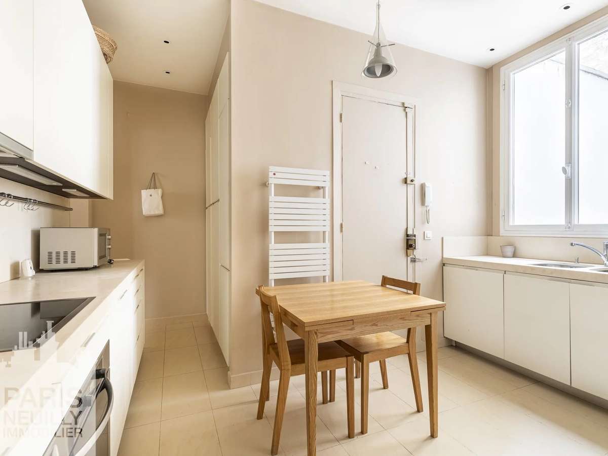 Apartment Paris 16e