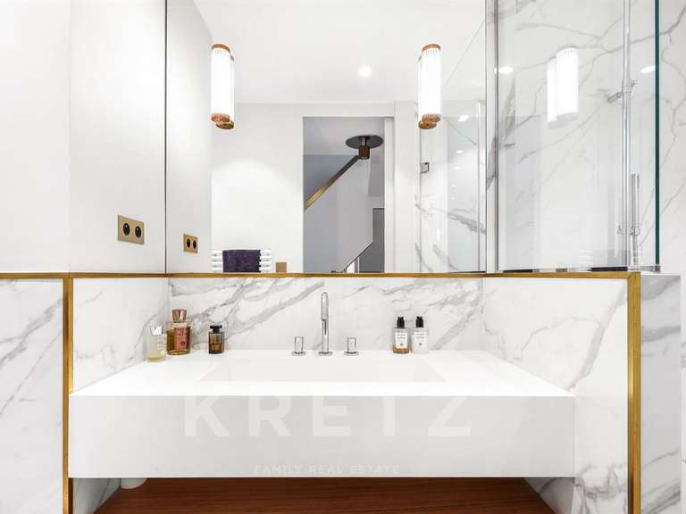 Appartement Paris 16e - 1 chambre - 80m²