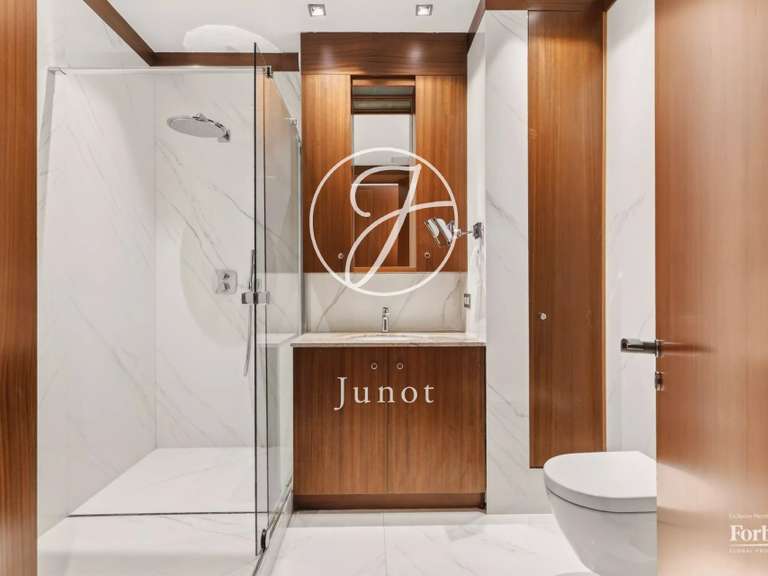 Appartement Paris 16e - 4 chambres - 320m²