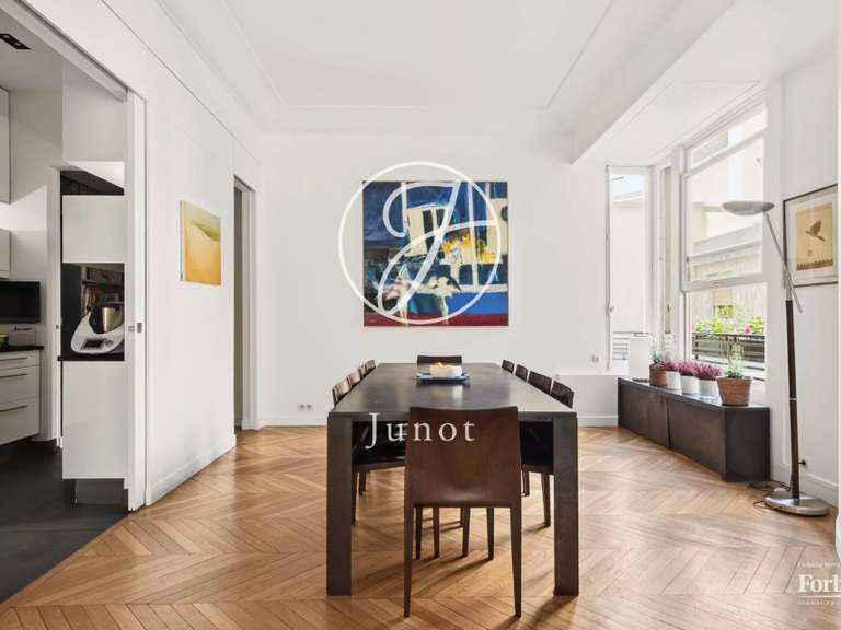 Appartement Paris 16e - 4 chambres - 148m²