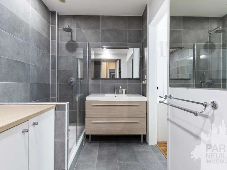Appartement Paris 16e - 3 chambres - 136m²