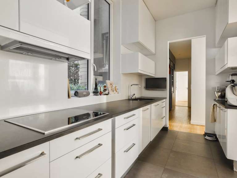 Appartement Paris 16e - 4 chambres - 148m²