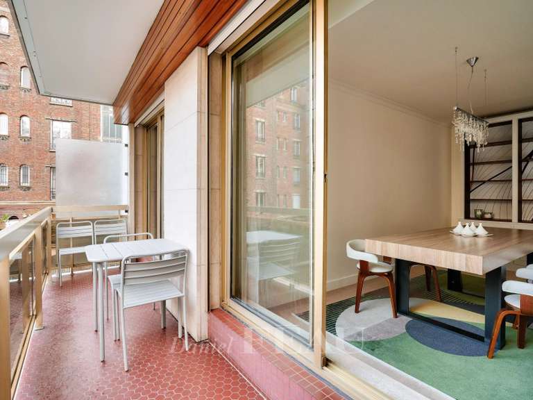Appartement Paris 16e - 3 chambres - 120m²