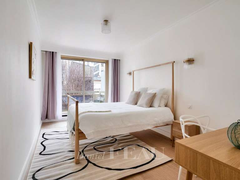 Appartement Paris 16e - 3 chambres - 120m²