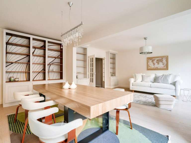 Appartement Paris 16e - 3 chambres - 120m²