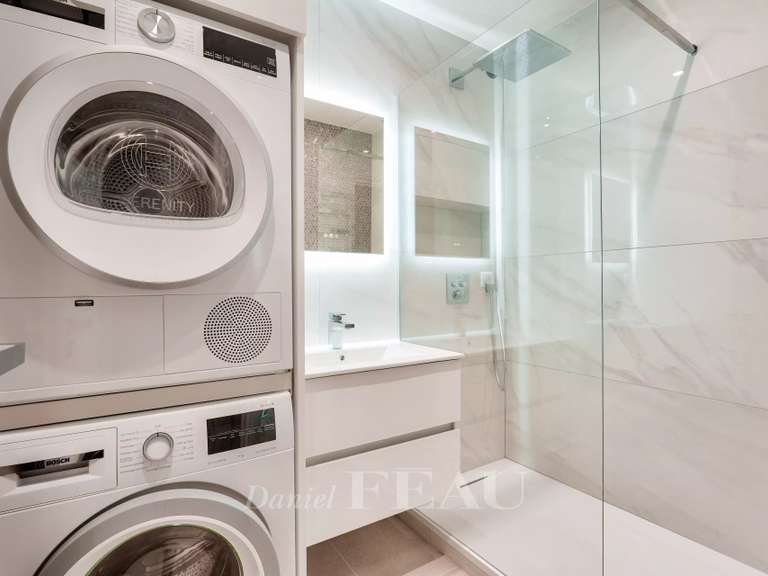 Appartement Paris 16e - 3 chambres - 120m²
