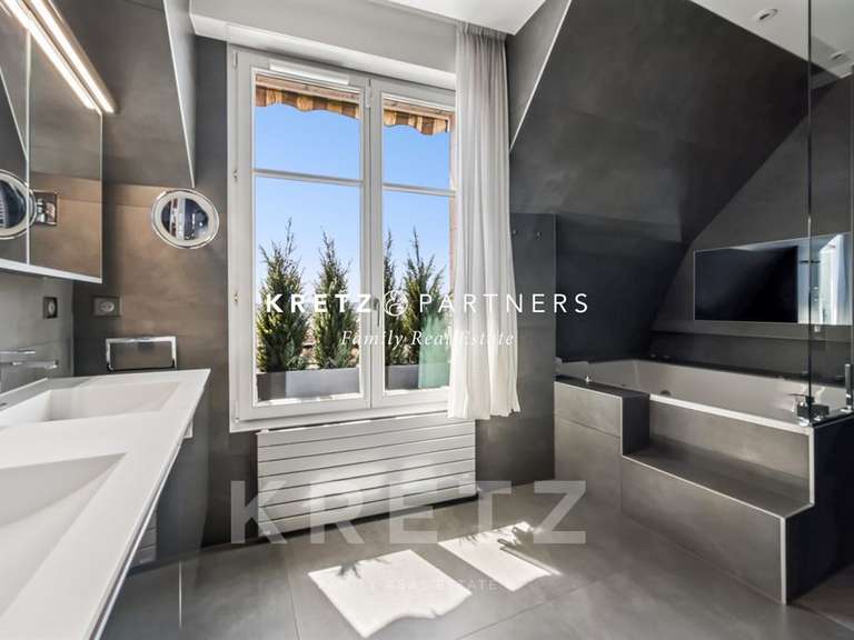 Appartement Paris 16e - 332m²
