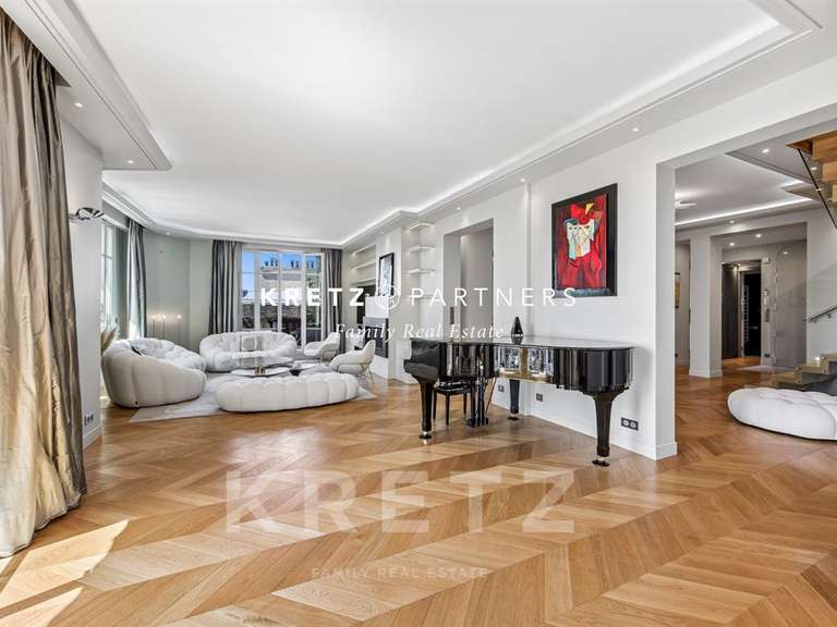 Appartement Paris 16e - 332m²