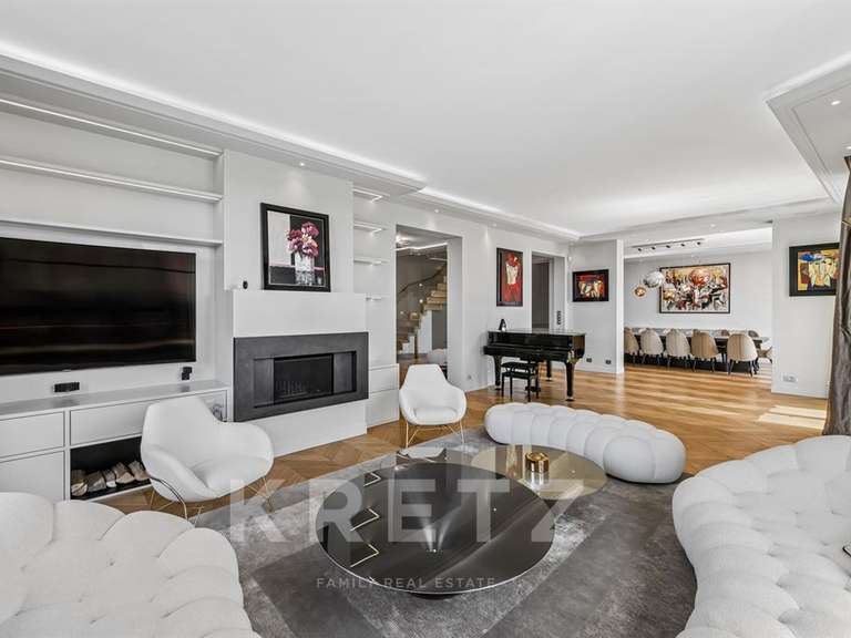 Appartement Paris 16e - 332m²