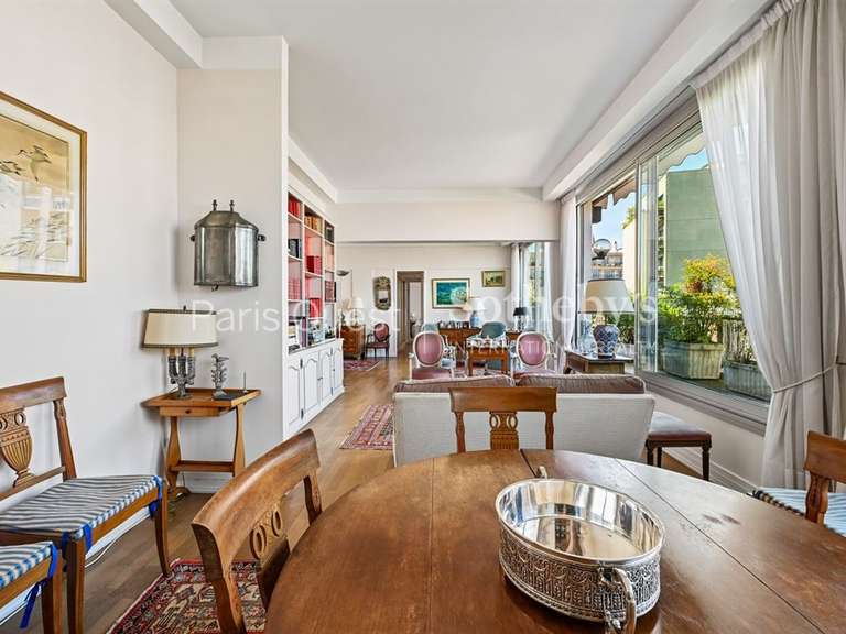 Appartement Paris 16e - 2 chambres - 112m²
