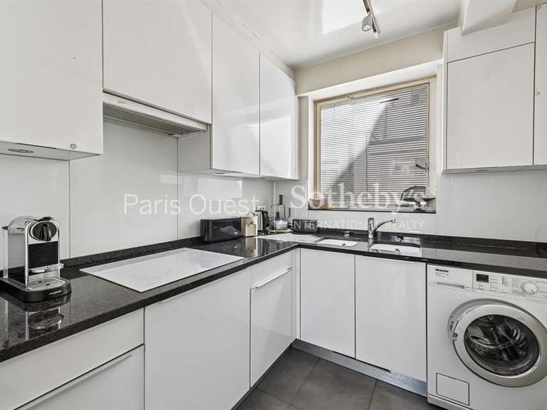 Appartement Paris 16e - 2 chambres - 112m²