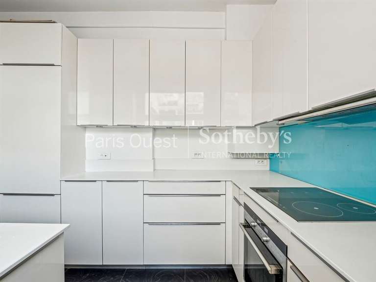 Appartement Paris 16e - 2 chambres - 115m²