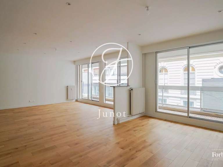 Appartement Paris 16e - 3 chambres - 104m²