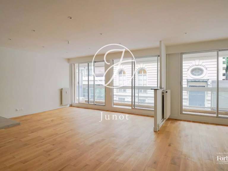 Appartement Paris 16e - 3 chambres - 104m²