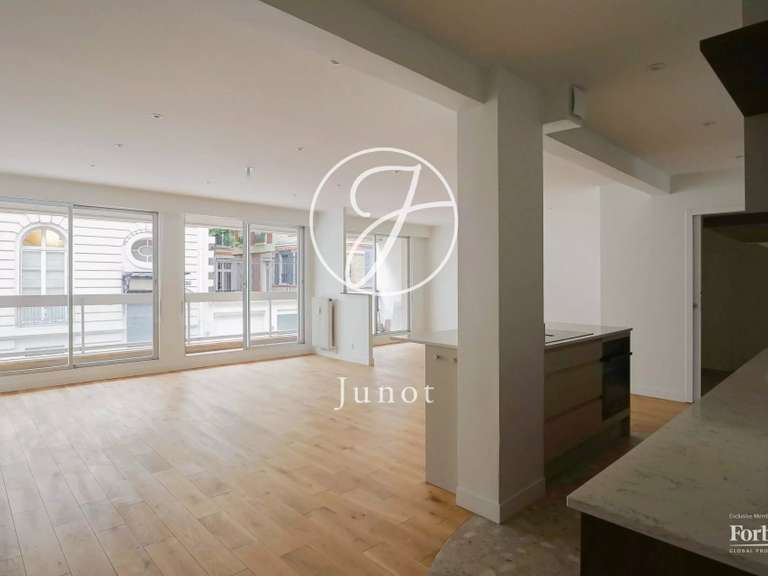 Appartement Paris 16e - 3 chambres - 104m²