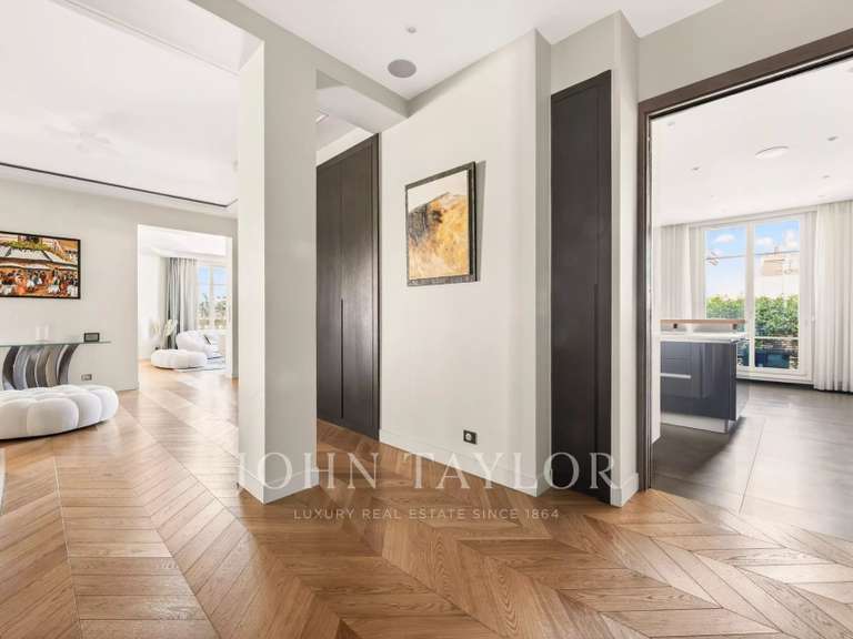 Appartement Paris 16e - 5 chambres - 357m²