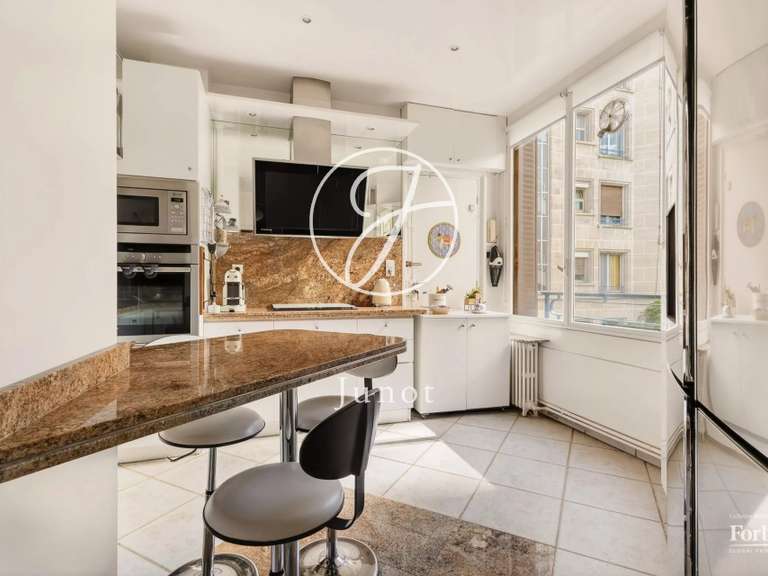 Appartement Paris 16e - 3 chambres - 155m²