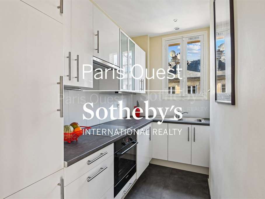 Apartment Paris 16e
