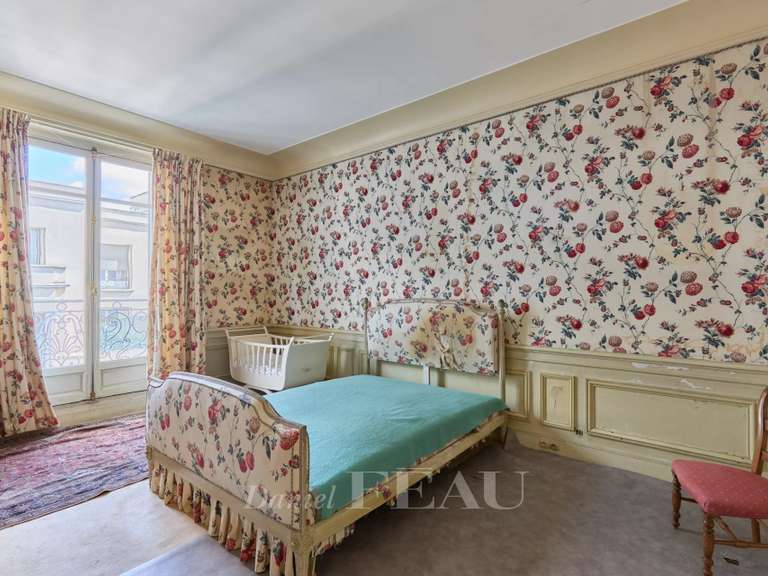 Appartement Paris 16e - 7 chambres - 272m²