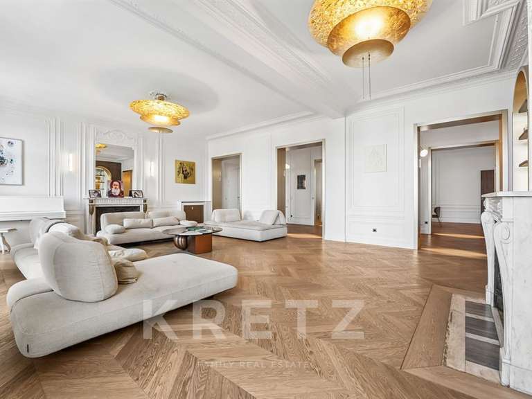 Appartement Paris 16e - 4 chambres - 300m²