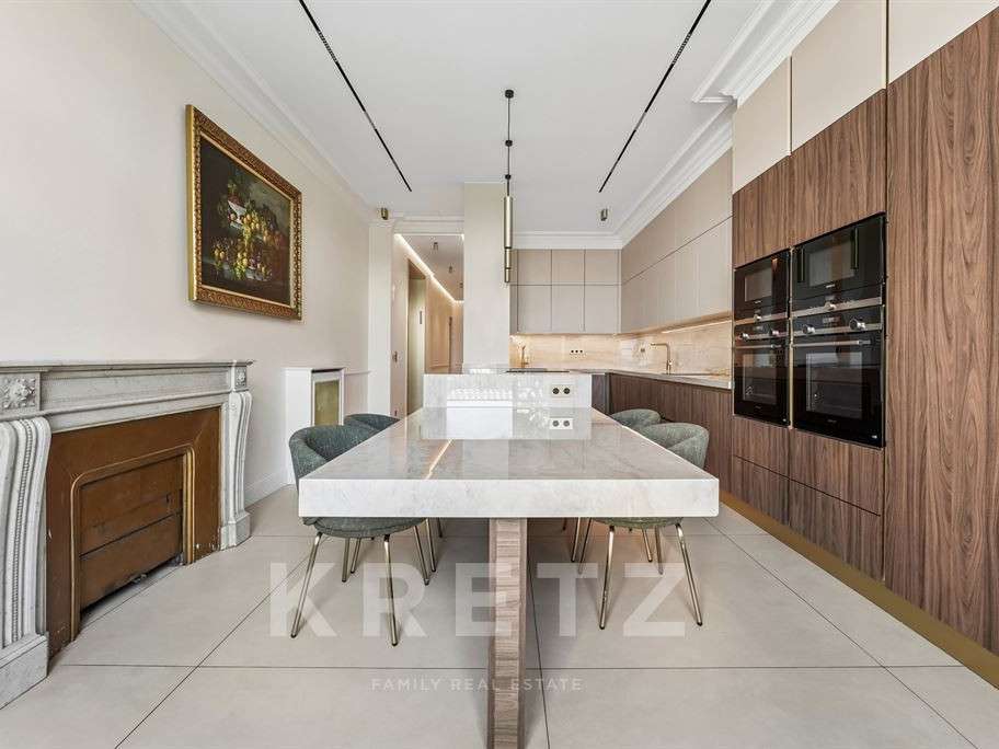 Apartment Paris 16e