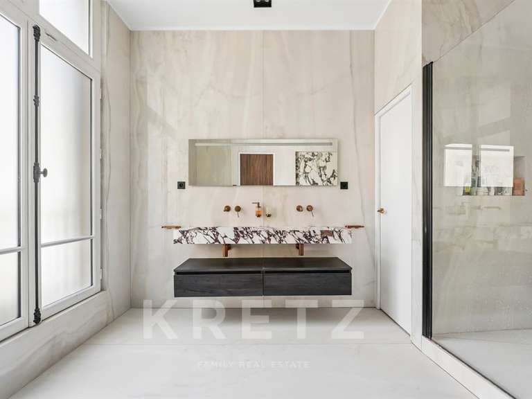 Appartement Paris 16e - 4 chambres - 300m²