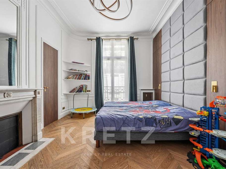 Apartment Paris 16e