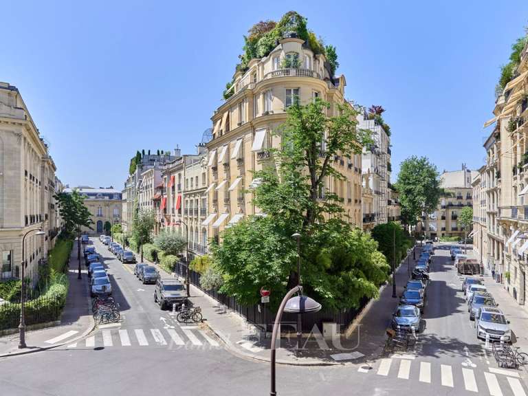 Appartement Paris 16e - 3 chambres - 152m²