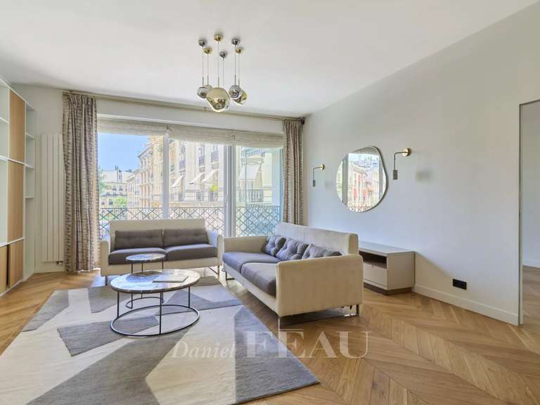 Appartement Paris 16e - 3 chambres - 152m²