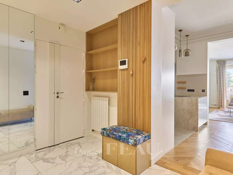 Appartement Paris 16e - 3 chambres - 152m²