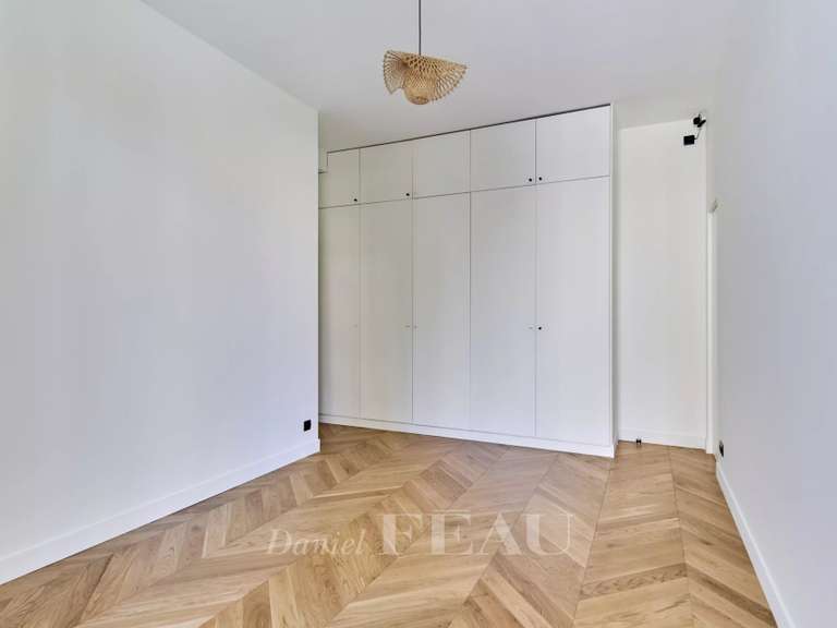 Appartement Paris 16e - 3 chambres - 152m²