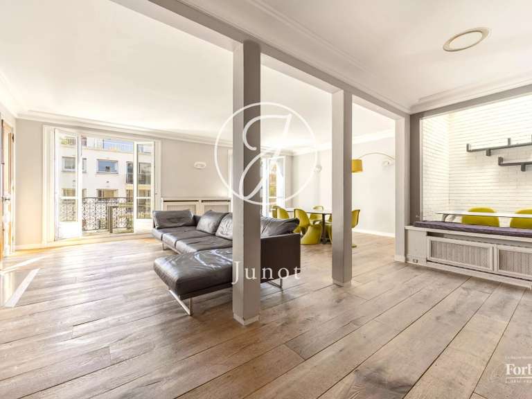 Appartement Paris 16e - 4 chambres - 157m²