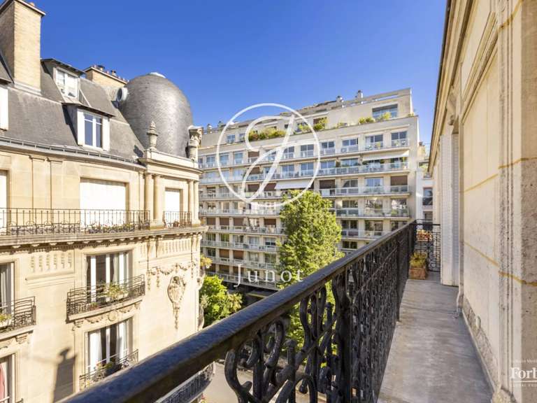 Appartement Paris 16e - 4 chambres - 157m²