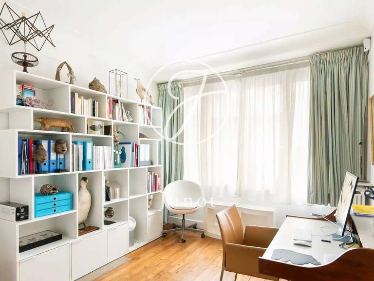 Appartement Paris 16e - 3 chambres - 110m²