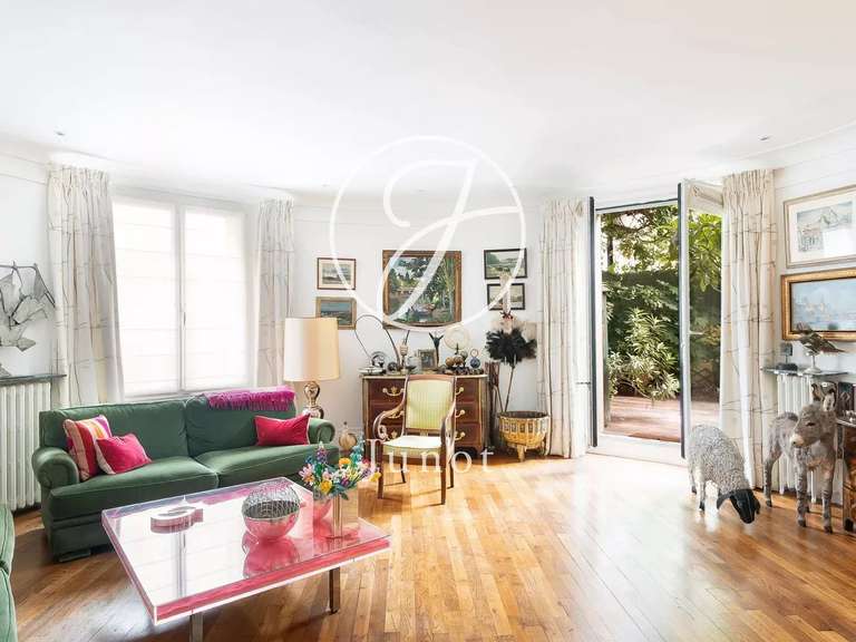 Appartement Paris 16e - 3 chambres - 110m²