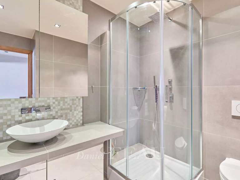 Appartement Paris 16e - 2 chambres - 98m²