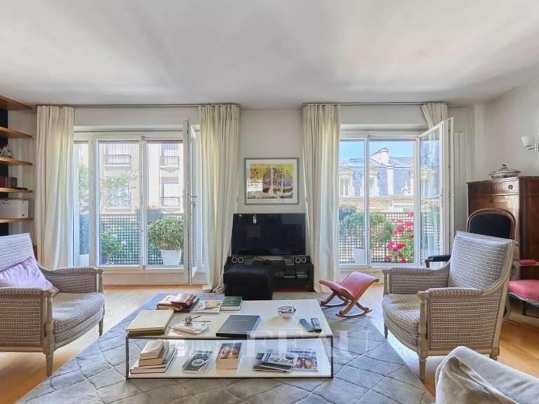 Appartement Paris 16e - 2 chambres - 98m²