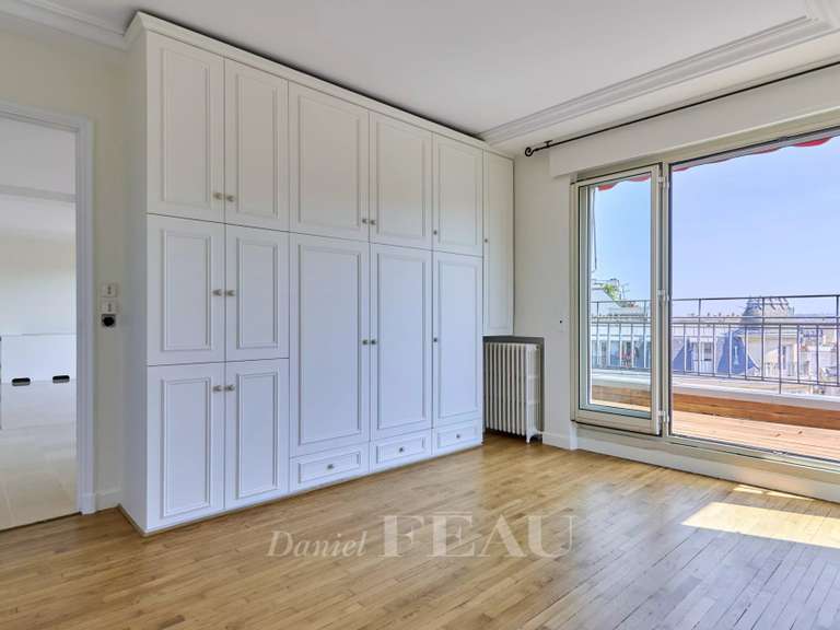 Appartement Paris 16e - 2 chambres - 94m²