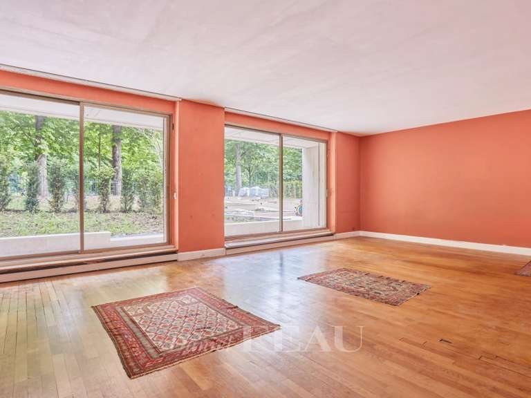 Appartement Paris 16e - 2 chambres - 129m²