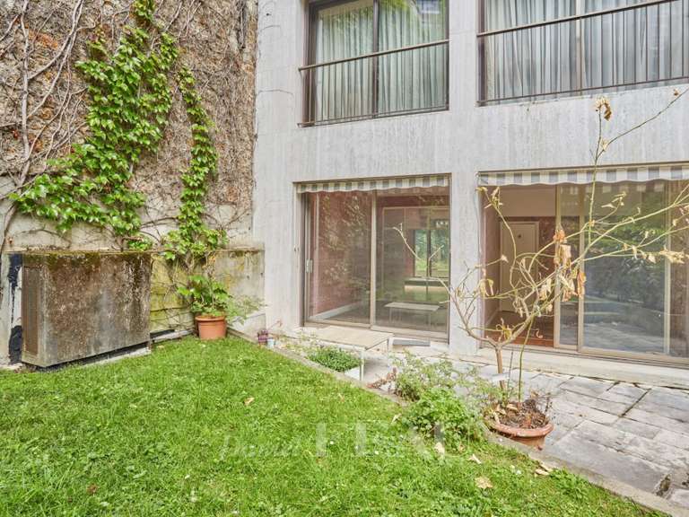 Appartement Paris 16e - 2 chambres - 129m²