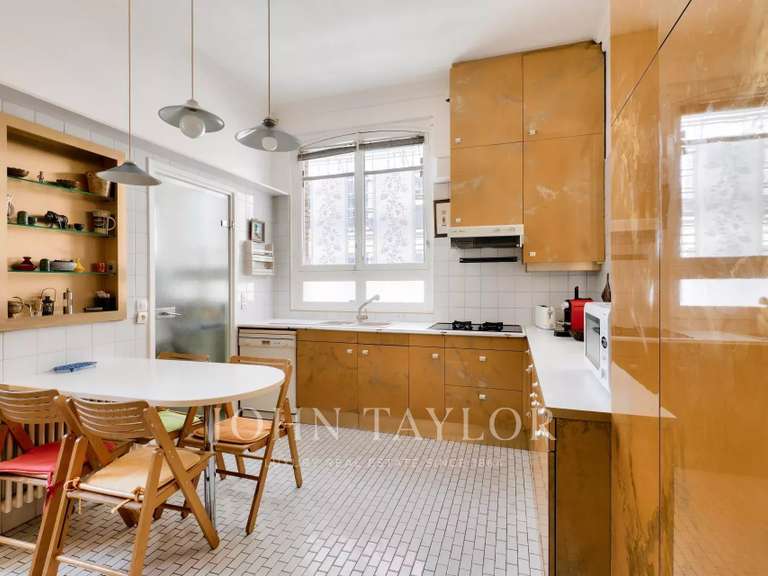 Appartement Paris 16e - 2 chambres - 140m²