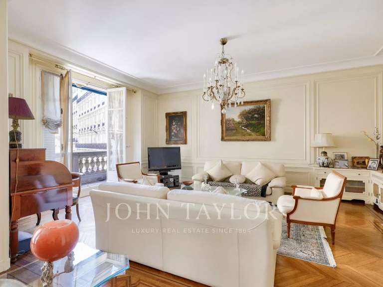 Appartement Paris 16e - 2 chambres - 140m²