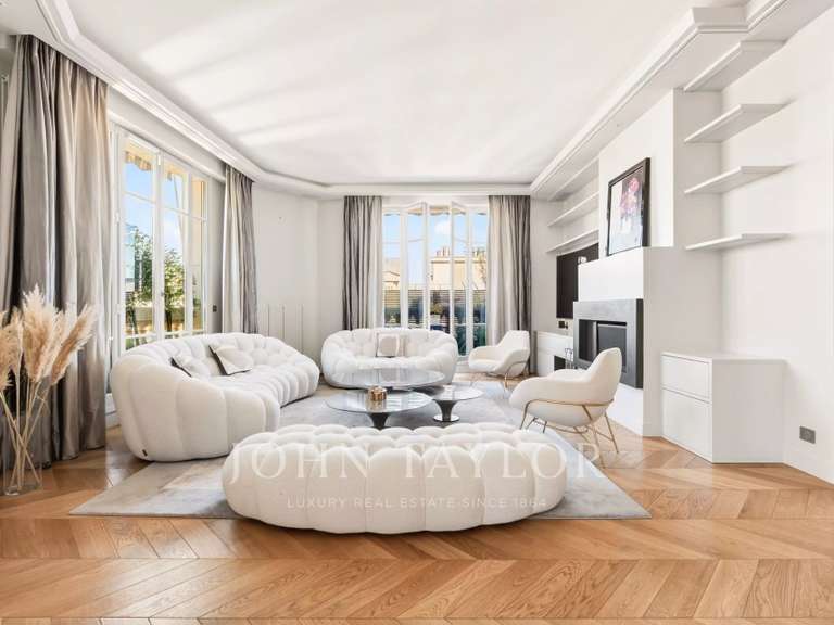 Appartement Paris 16e - 5 chambres - 357m²