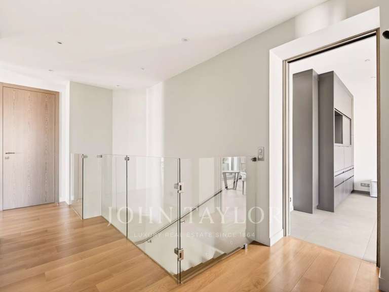 Appartement Paris 16e - 5 chambres - 357m²