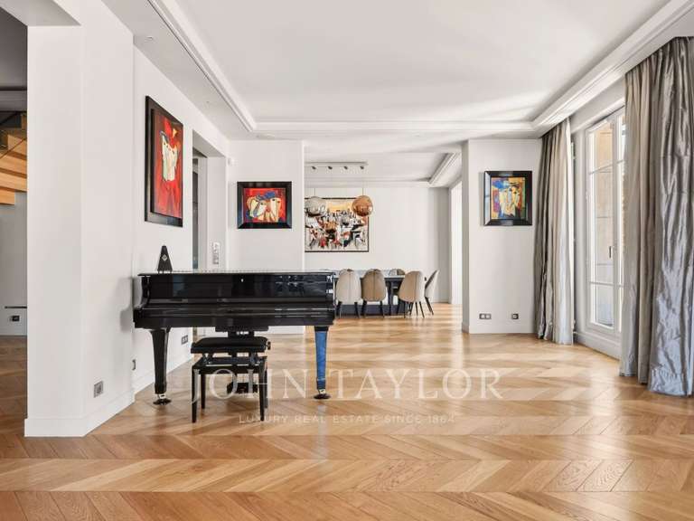Appartement Paris 16e - 5 chambres - 357m²