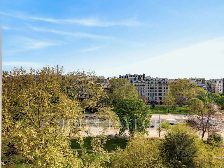 Appartement Paris 16e - 5 chambres - 355m²