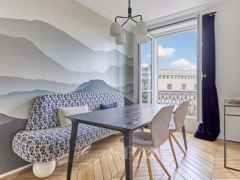 Appartement Paris 16e - 2 chambres - 74m²